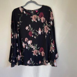 Vince Camuto Fluted Sleeve Top Size M